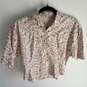 Cottagecore Vintage Floral Button-Up Shirt from Entity size small